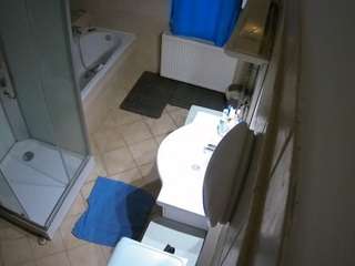 voyeurcam-julmodels-bath-2nd-2