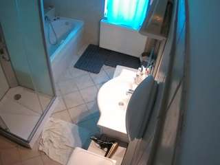 voyeurcam-julmodels-bath-2nd-2 webcam