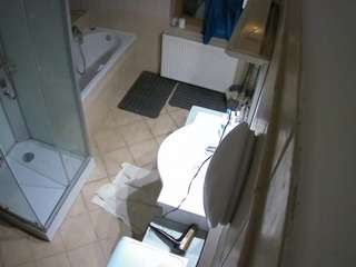voyeurcam-julmodels-bath-2nd-2 webcam