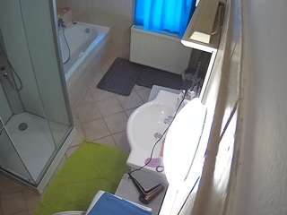 voyeurcam-julmodels-bath-2nd-2
