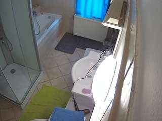 voyeurcam-julmodels-bath-2nd-2 webcam