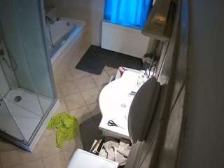 voyeurcam-julmodels-bath-2nd-2