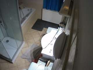 voyeurcam-julmodels-bath-2nd-2