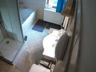 voyeurcam-julmodels-bath-2nd-2