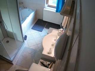 voyeurcam-julmodels-bath-2nd-2 webcam