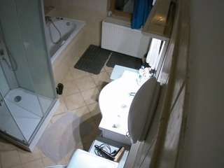 voyeurcam-julmodels-bath-2nd-2 webcam