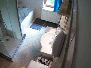 voyeurcam-julmodels-bath-2nd-2 webcam