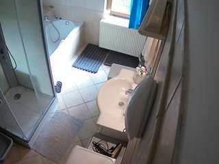 voyeurcam-julmodels-bath-2nd-2 webcam