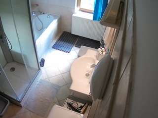 voyeurcam-julmodels-bath-2nd-2 webcam