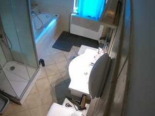 voyeurcam-julmodels-bath-2nd-2 webcam