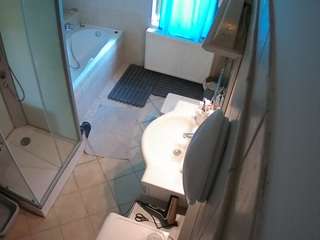 voyeurcam-julmodels-bath-2nd-2