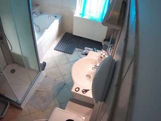 Julmodels Bathroom 2nd Floor-2