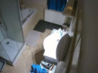 voyeurcam-julmodels-bath-2nd-2