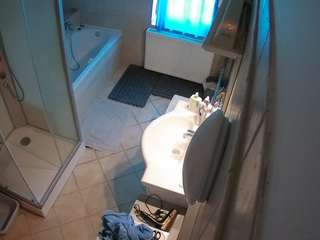Julmodels Bathroom 2nd Floor-2