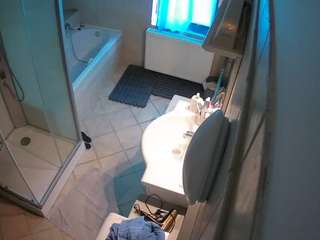 Julmodels Bathroom 2nd Floor-2