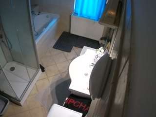 voyeurcam-julmodels-bath-2nd-2