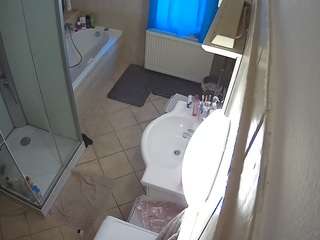 voyeurcam-julmodels-bath-2nd-2