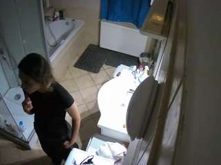voyeurcam-julmodels-bath-2nd-2