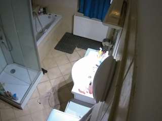 voyeurcam-julmodels-bath-2nd-2