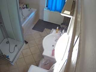 voyeurcam-julmodels-bath-2nd-2 Sex Cam Show