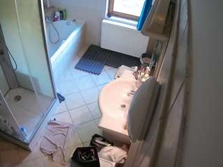 voyeurcam-julmodels-bath-2nd-2 Sex Cam Show