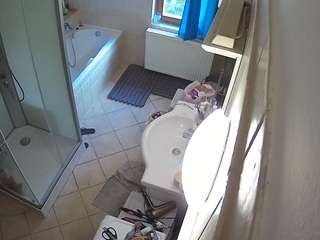 voyeurcam-julmodels-bath-2nd-2 Sex Cam Show