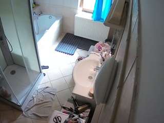 voyeurcam-julmodels-bath-2nd-2 Sex Cam Show