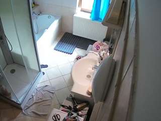 voyeurcam-julmodels-bath-2nd-2 Sex Cam Show