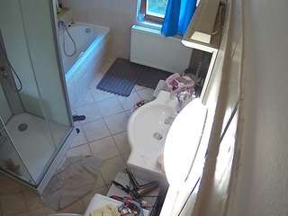 voyeurcam-julmodels-bath-2nd-2 Sex Cam Show