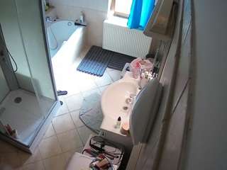 voyeurcam-julmodels-bath-2nd-2 Sex Cam Show