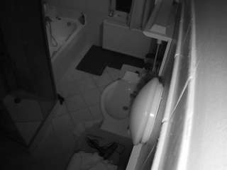 voyeurcam-julmodels-bath-2nd-2 live webcam show