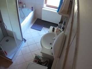 Julmodels Bathroom 2nd Floor-2 live webcam show
