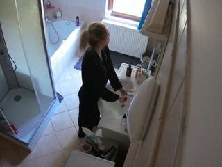 voyeurcam-julmodels-bath-2nd-2
