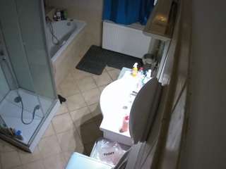 voyeurcam-julmodels-bath-2nd-2