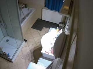 voyeurcam-julmodels-bath-2nd-2