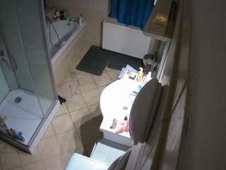voyeurcam-julmodels-bath-2nd-2