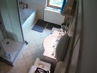 Julmodels Bathroom 2nd Floor-2