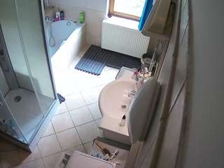 Julmodels Bathroom 2nd Floor-2