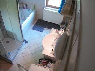 Julmodels Bathroom 2nd Floor-2