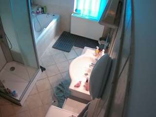 Julmodels Bathroom 2nd Floor-2