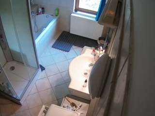 Julmodels Bathroom 2nd Floor-2