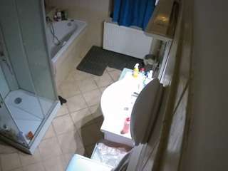 voyeurcam-julmodels-bath-2nd-2