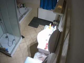 voyeurcam-julmodels-bath-2nd-2