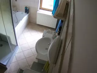 Julmodels Bathroom 2nd Floor-2's Live Sex Cam Show