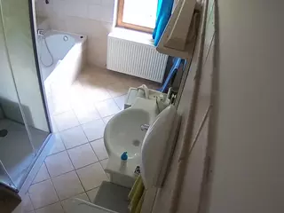 Julmodels Bathroom 2nd Floor-2's Live Sex Cam Show