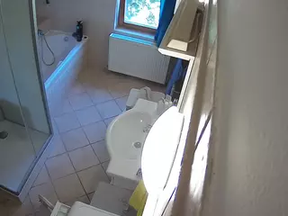 Julmodels Bathroom 2nd Floor-2's Live Sex Cam Show
