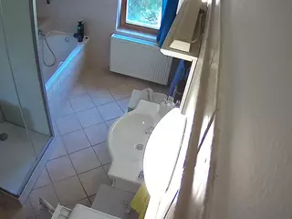 Julmodels Bathroom 2nd Floor-2's Live Sex Cam Show