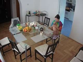 voyeurcam-julmodels-dining Nude Female Models Pictures camsoda