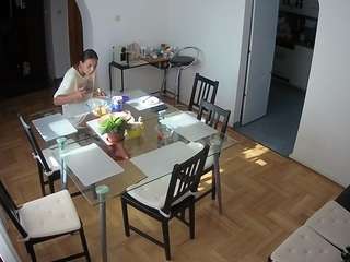 voyeurcam-julmodels-dining Voyeur Cams camsoda