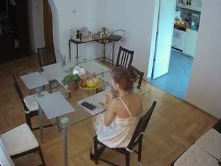 voyeurcam-julmodels-dining Chaturoulette camsoda